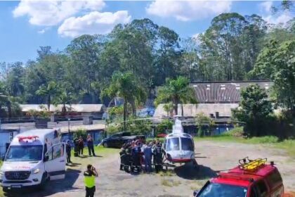 Enfermeiro fica gravemente ferido após capotamento de ambulância em São Bernardo