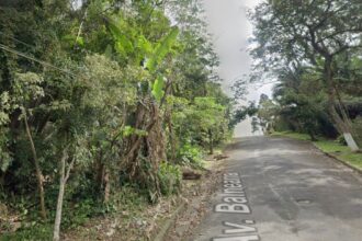 Intolerância religiosa termina em agressão e idoso ameaça fiéis com foice em São Bernardo
