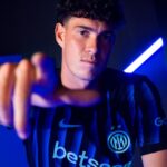 Bastoni Inter de Milão Barcelona