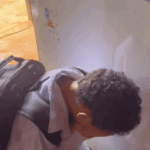 Menino se emociona o ao provar doce que lembra o pai.