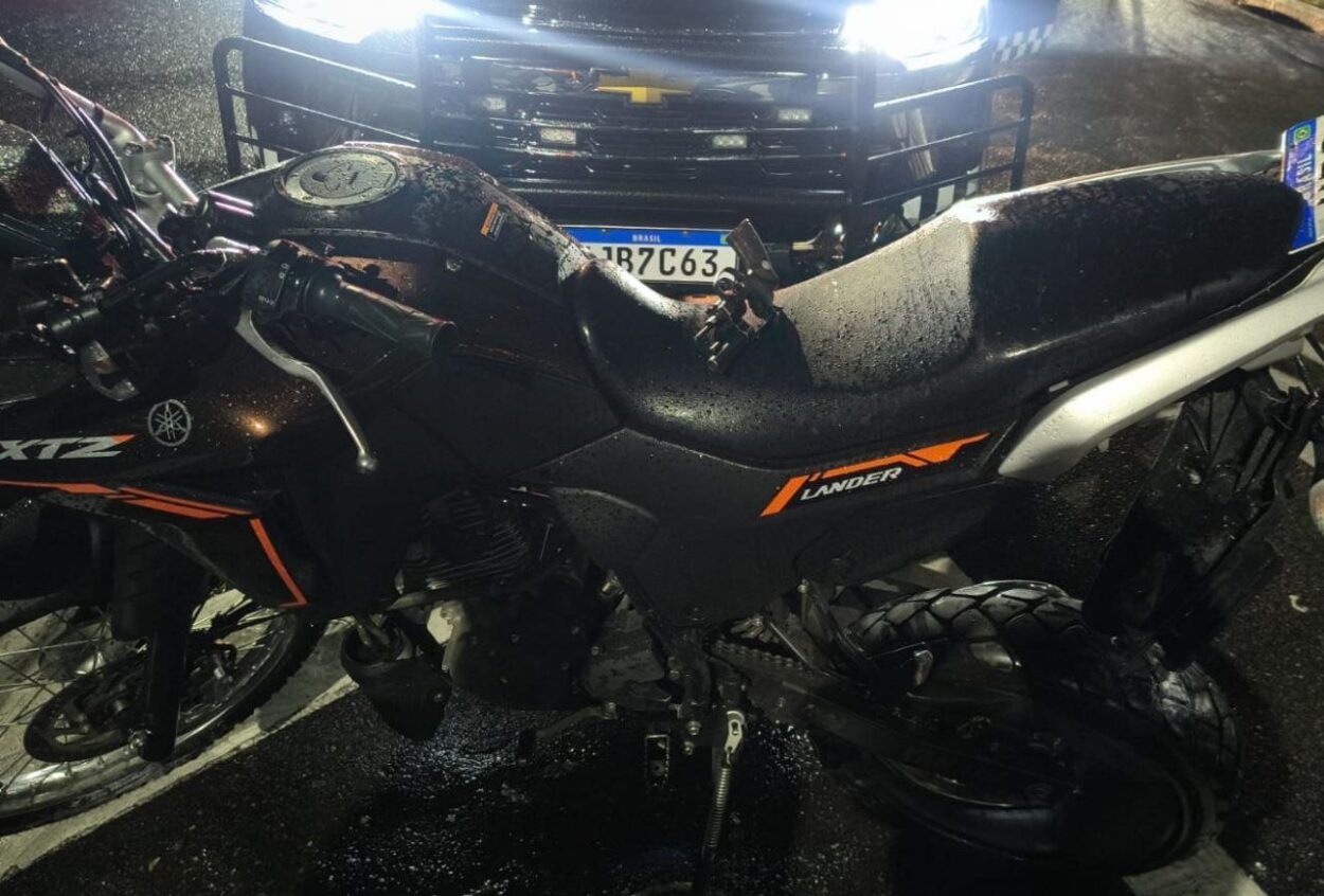 GCM de Diadema apreende menor com arma de fogo e recupera moto roubada