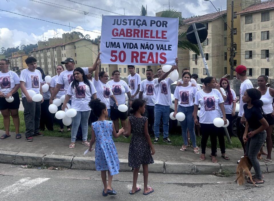 Justiça por Gabrielle. uma vida não vale 50 reais”: familiares e amigos realizam ato no Jardim Silvina