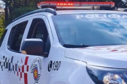 Polícia militar prende dois indivíduos e recupera veículo roubado em Diadema