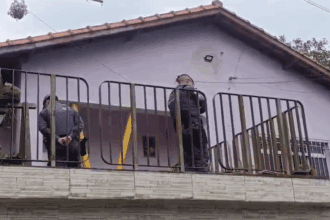 Idosas são torturadas com água quente durante assalto em Santo André