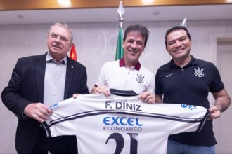 Corinthians Fernando Diniz