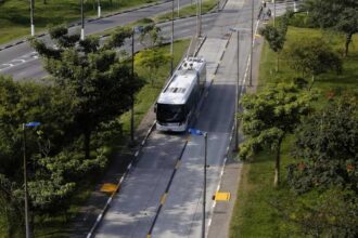 Pagamento de passagem com cartão de crédito é suspenso nos trólebus do ABC