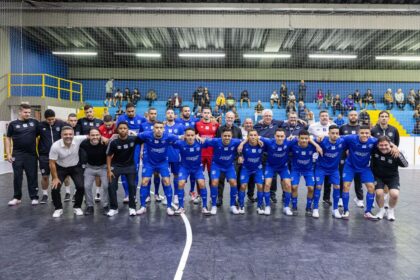 Liga São Caetano de Futsal vence Campo Mourão com ginásio cheio e se classifica na Copa da Liga Nacional