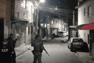 Indivíduo morre ao apontar simulacro de arma para GCM, diz Polícia
