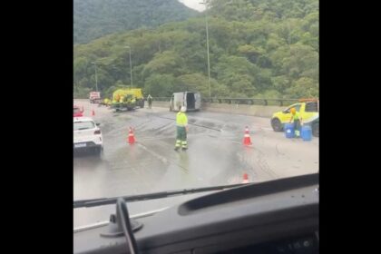 Incêndio em utilitário causa 7 km de congestionamento na Imigrantes