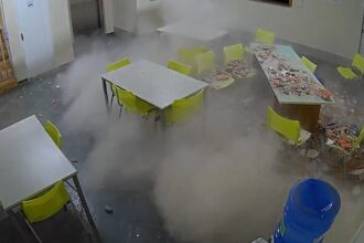 Carro invade asilo no centro de Diadema e atinge refeitório