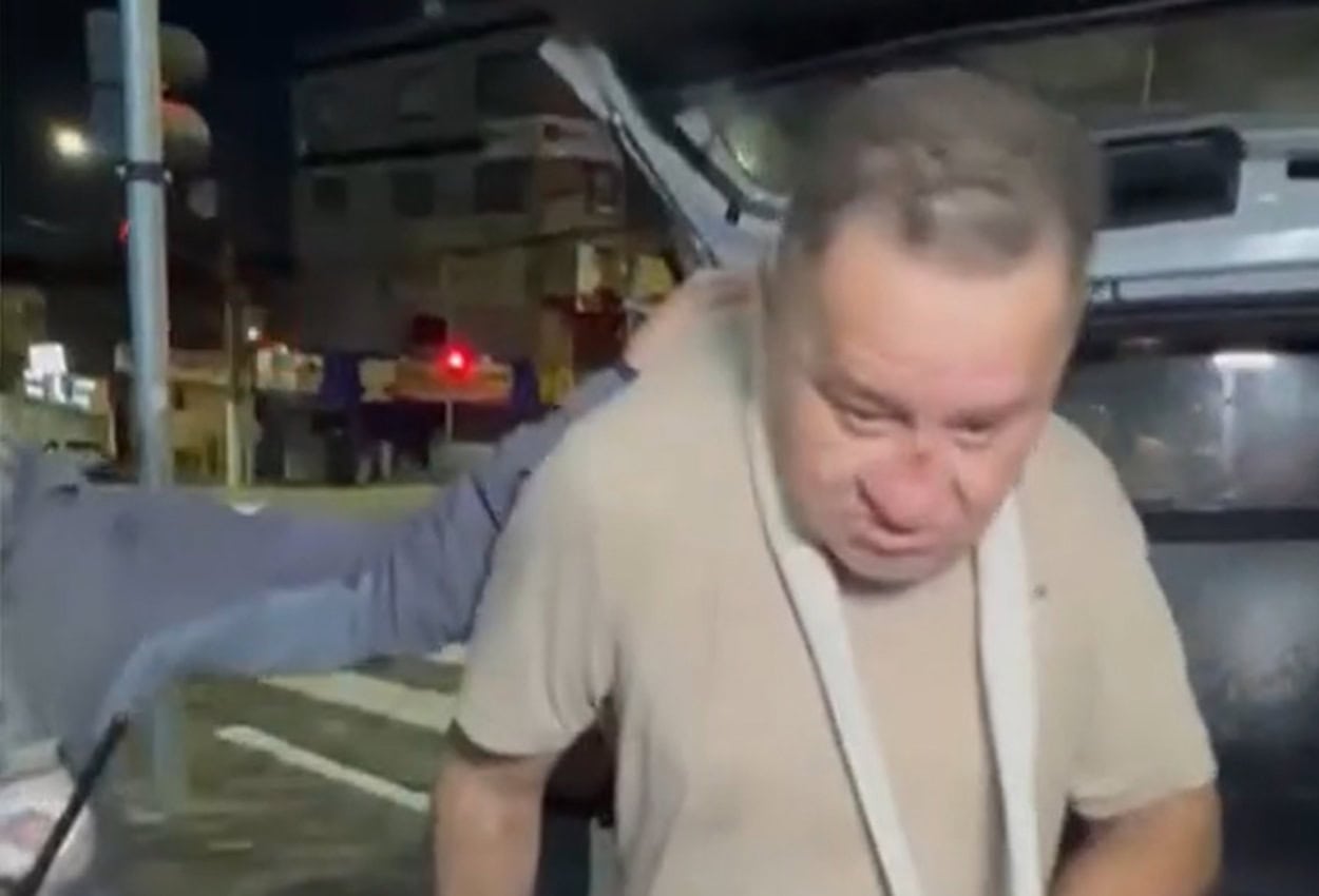Demóstenes Dias de Macedo, de 64 anos, admitiu consumo de álcool e alegou falha mecânica; câmeras registraram crianças pulando corda