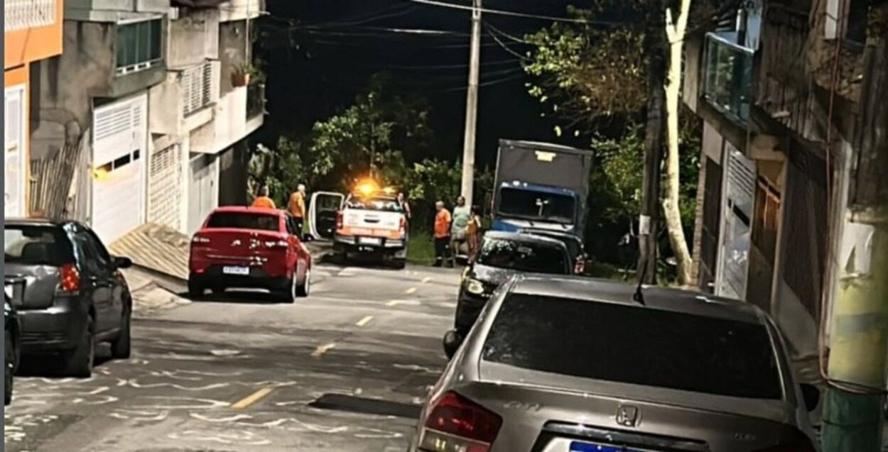 CETESB manda empresa fechar sistema, limpar galerias e jogar 20 mil litros de água após vazamento de produto químico no cooperativa