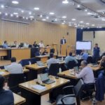 Parra comemora aprovação do Relatório Final da CPI da Dívida na Câmara