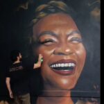 Zezé Motta se emociona com homenagem em mural de escola estadual em São Bernardo