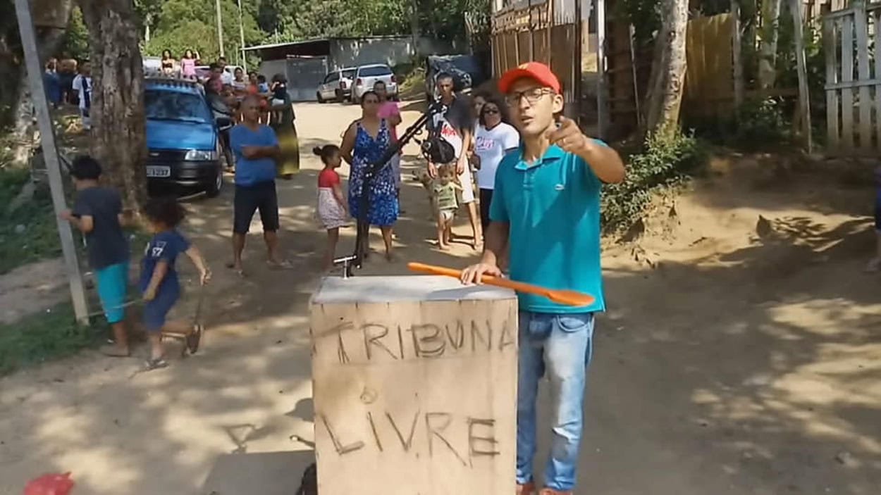 Redes sociais são inundadas por homenagens ao político de 48 anos, conhecido pelo carisma, bordões marcantes e fiscalização irreverente em Rio Grande da Serra