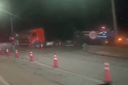 Colisão com carretas interdita retorno no rodoanel em SP