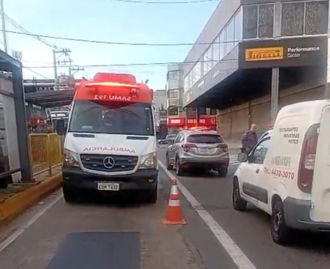 Mulher morre após passar mal em ponto de ônibus em São Bernardo