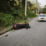 Motociclista de 47 anos morre após colidir contra poste em Ribeirão Pires