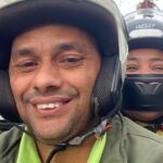 Empatia sobre duas rodas: motorista de aplicativo acolhe jovem cega após sucessivas rejeições em São Bernardo