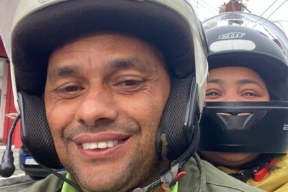 Empatia sobre duas rodas: motorista de aplicativo acolhe jovem cega após sucessivas rejeições em São Bernardo