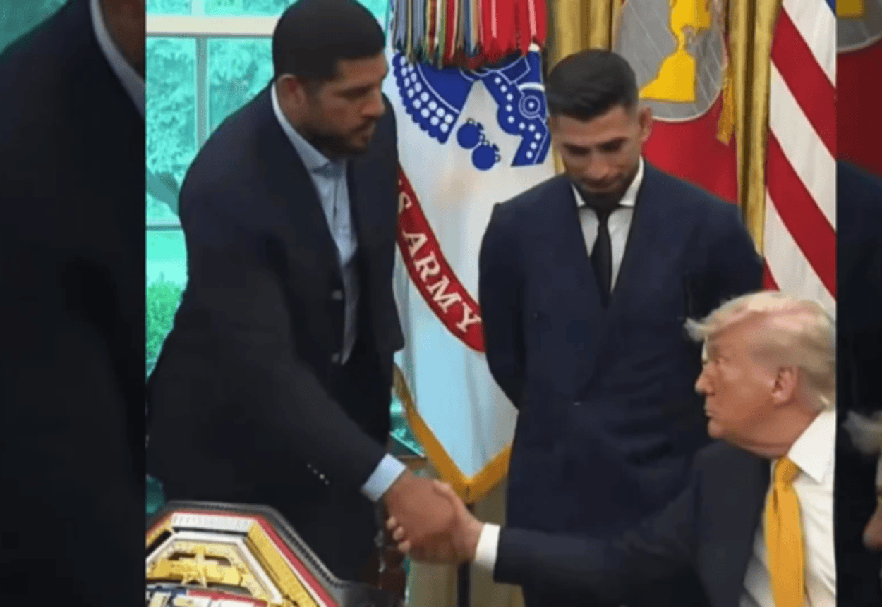 Atleta de São Bernardo, lutador Alex Poatan é recebido por Donald Trump na Casa Branca