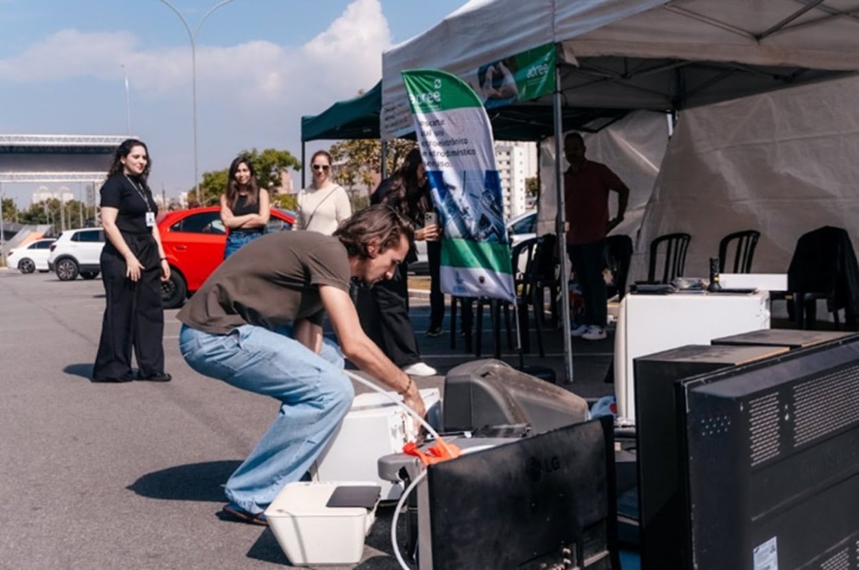 Com drive-thru no Paço, São Bernardo reforça políticas de sustentabilidade, e recebe centenas de produtos