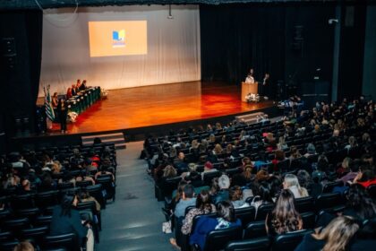Com bonificação, São Bernardo celebra avanços da Educação em 2025 e valoriza profissionais da rede