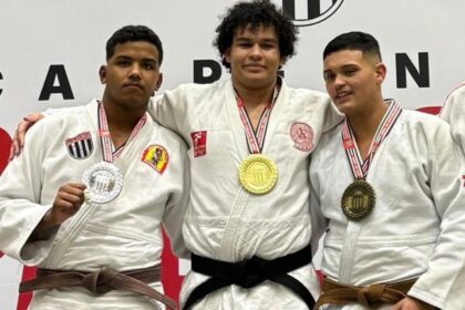 Equipe masculina de judô sub-18 de São Bernardo é campeã do Paulista da categoria