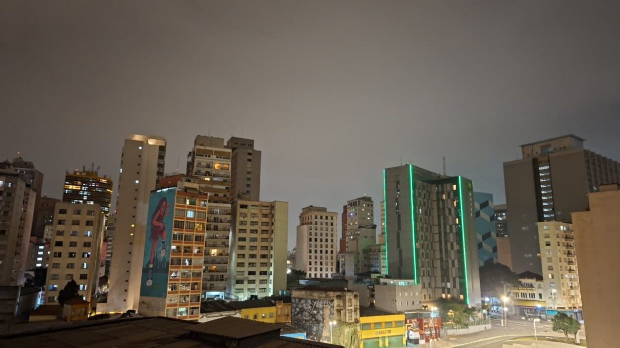 Moradores de São Bernardo e da capital relatam tremor após terremoto de magnitude 6,9 no Chile