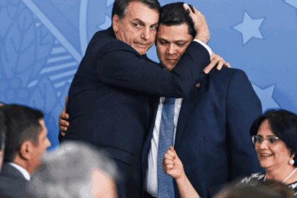 Alcolumbre promulga Lei da Dosimetria que pode reduzir pena de Bolsonaro e condenados pelo 8 de janeiro