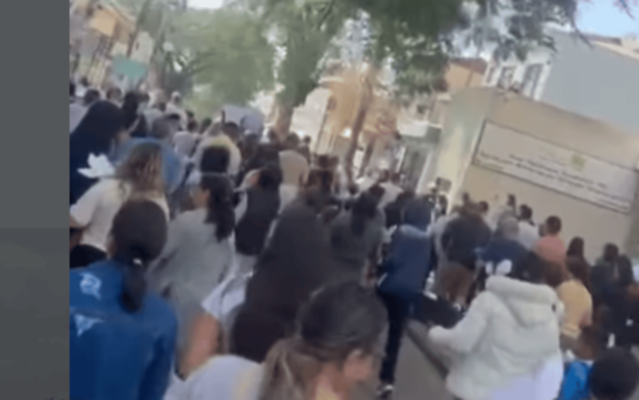 Em São Bernardo, caminhada mobiliza comunidade escolar pela paz na Paulicéia