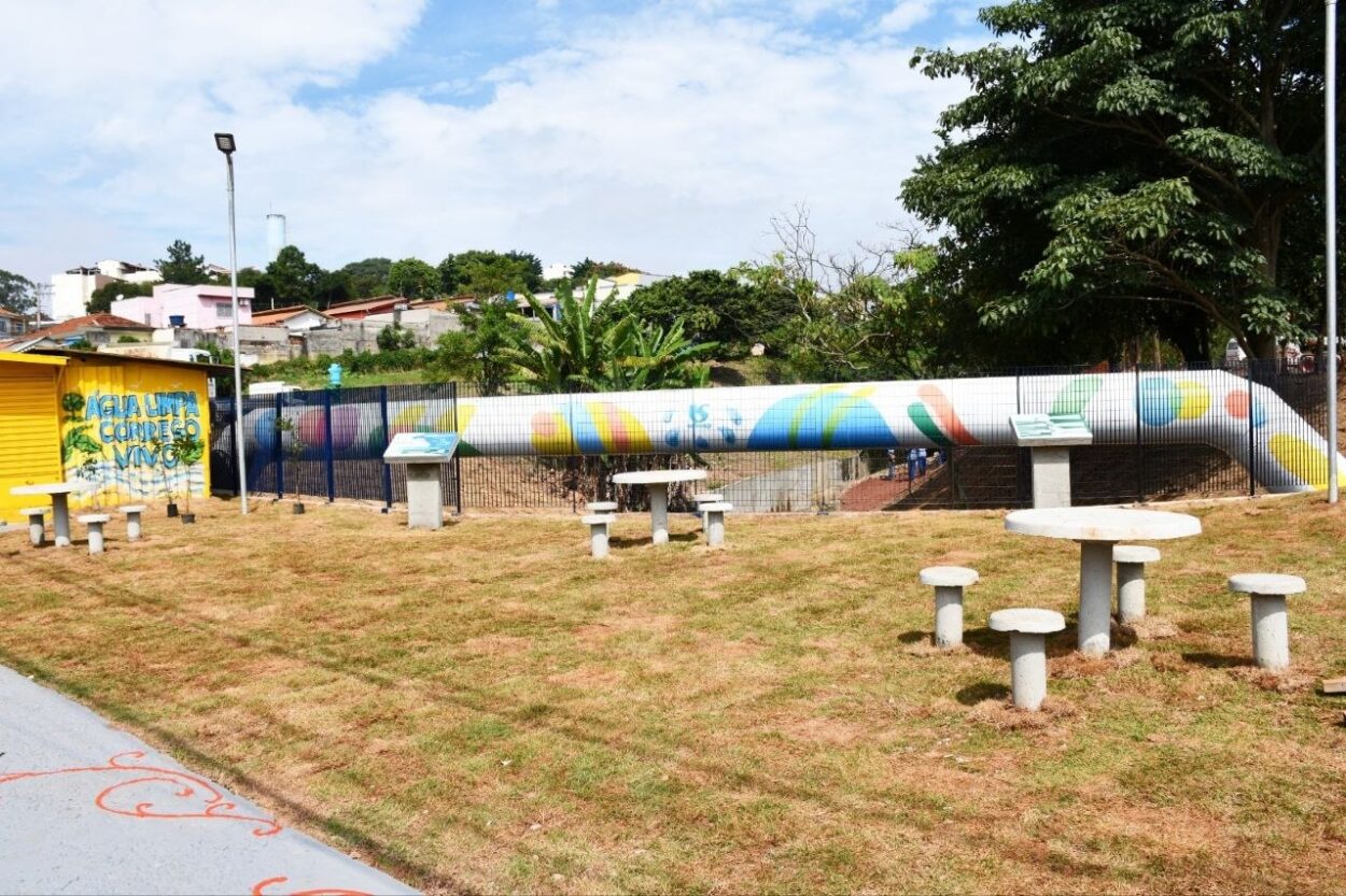 Secretária de Meio Ambiente, Infraestrutura e Logística vistoriou melhorias realizadas no Córrego Taioca, em Santo André