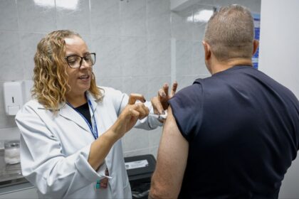 São Caetano abre campanha de vacinação contra a gripe para todas as pessoas a partir de 6 meses de idade