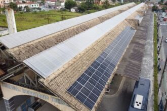 Prefeitura de Ribeirão Pires é contemplada com 10 painéis solares e reduzirá em até 60% o consumo de energia em prédios públicos