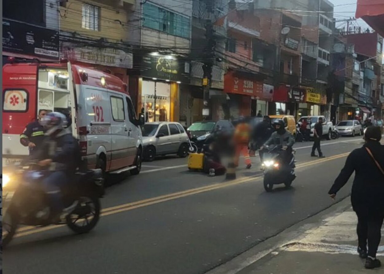 Acidente com motociclista interdita trecho da Avenida Dom Pedro de Alcântara em São Bernardo
