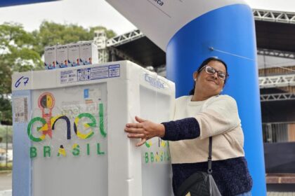Em Ribeirão Pires, 150 moradores serão contemplados pelo programa de troca de geladeiras da Enel