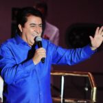 Ângelo Máximo faz show gratuito no Cine Theatro Carlos Gomes nesta quinta