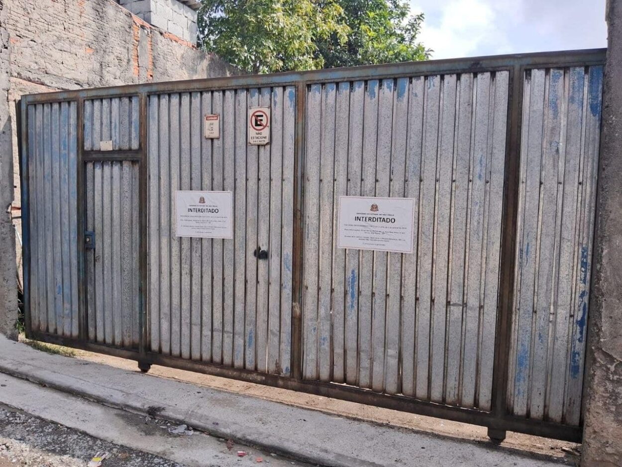 Operação conjunta lacra dois desmanches irregulares em Santo André