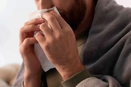 Vírus que começa como “resfriado” já levou mais de 37 mil brasileiros a hospitais em 2026