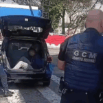 Homem que assaltou casal e levou aliança e celulares é preso pela GCM em Santo André