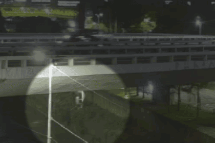Homem morre após carro cair no Rio Tamanduateí em acidente na avenida do Estado