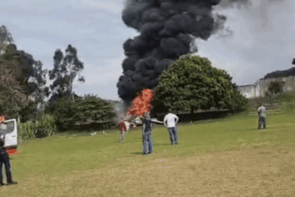 Queda de avião de pequeno porte deixa dois mortos e um ferido em Marília (SP)