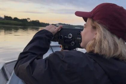"O Funeral" é o novo trabalho de Carolina Markowicz, diretora de "Pedágio" (2023), que passou por mais de 70 festivais de cinema