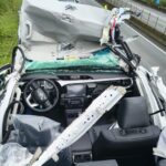 Caminhão-cegonha colide com estrutura de proteção do novo Pedágio Eletrônico na Via Anchieta