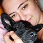 Cão resgatado em São Bernardo é devolvido e termina novamente nos braços da própria protetora