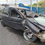 Carro capota em alça de acesso para a Rodovia Anchieta em São Bernardo