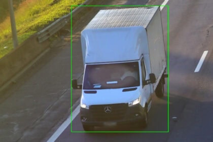 Inteligência Artificial flagra quase 5 mil motoristas sem cinto ou ao celular no Rodoanel