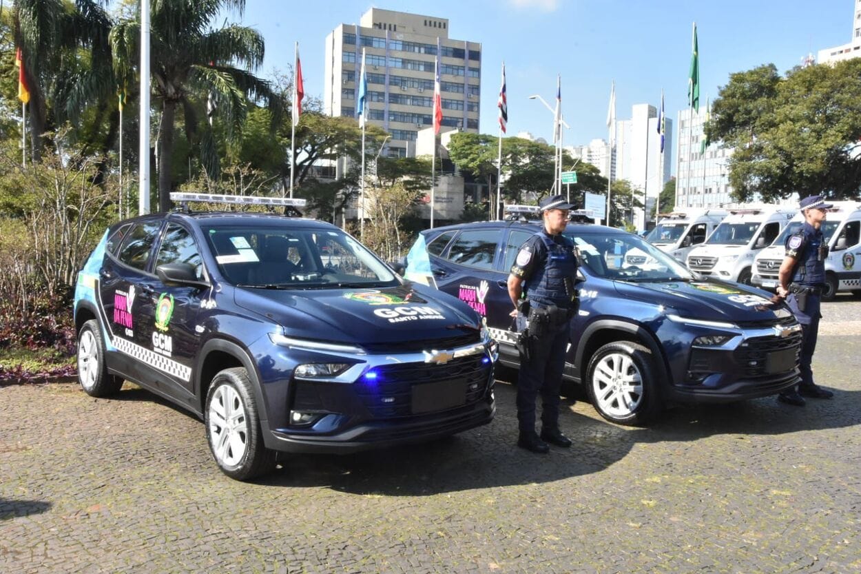 Santo André realiza operação policial e entrega duas viaturas da Patrulha Maria da Penha