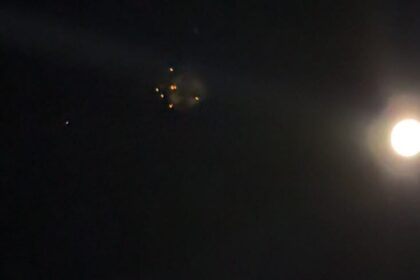 Mistério no céu: Objeto luminoso chama a atenção de moradores em São Bernardo. Foto: Leitora