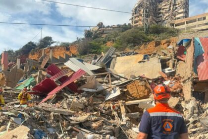 Defesa Civil de São Paulo inicia buscas por sobreviventes após terremoto devastador na Venezuela